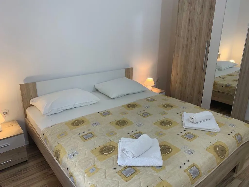Apartment Jana Klenovica