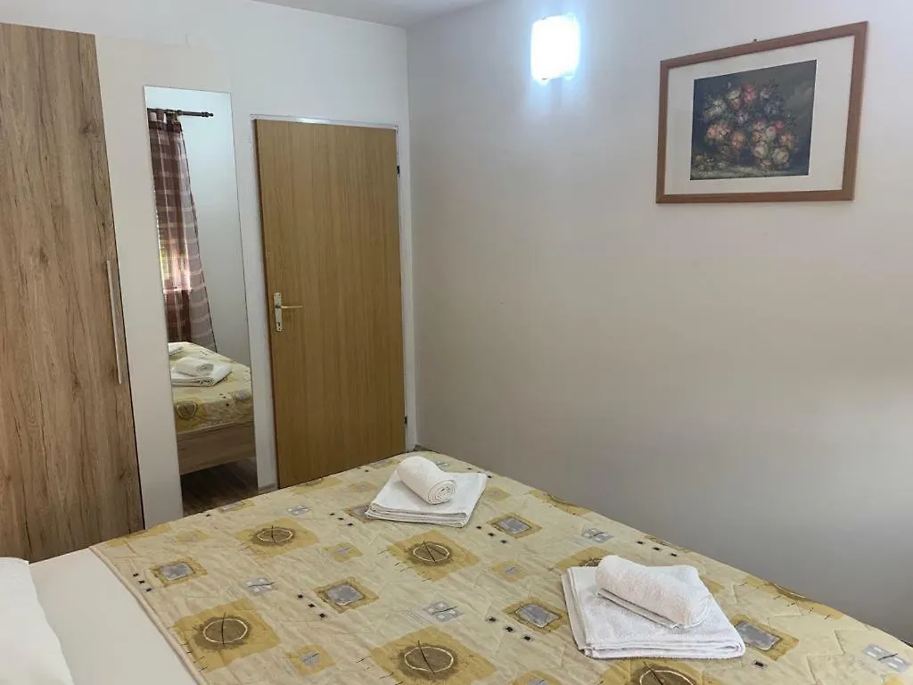 Apartment Jana Klenovica